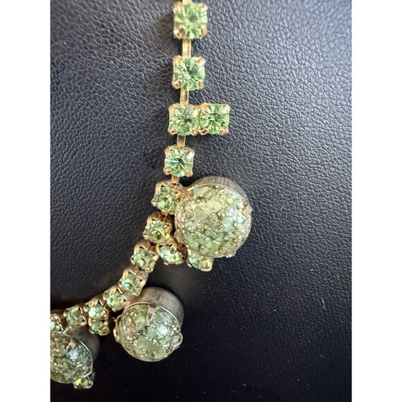 Vintage Gold Tone Green Glass Rhinestone Necklace Bracelet & Clip Earrings - Picture 2 of 12